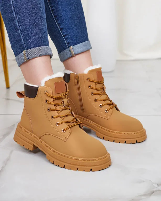 Alosia - Μπότες μέχρι τον αστράγαλο με κορδόνια και χοντρές σόλες