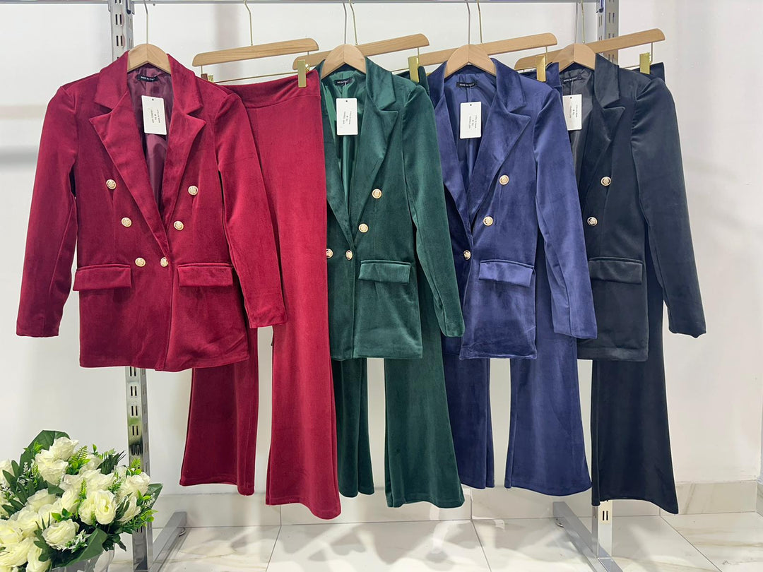 Dimitra - Βελούδινο σετ με διπλό πέτο