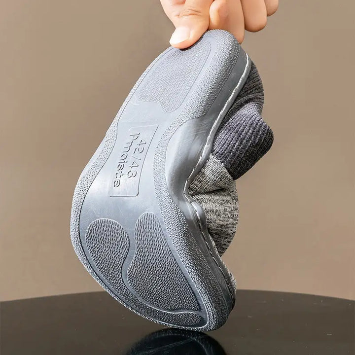 Lycett - Παντόφλες με επένδυση από φλις και αντιολισθητική σόλα