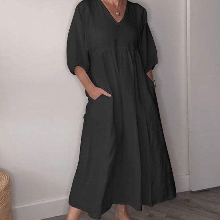 Shantel - Casual V-neck Dress